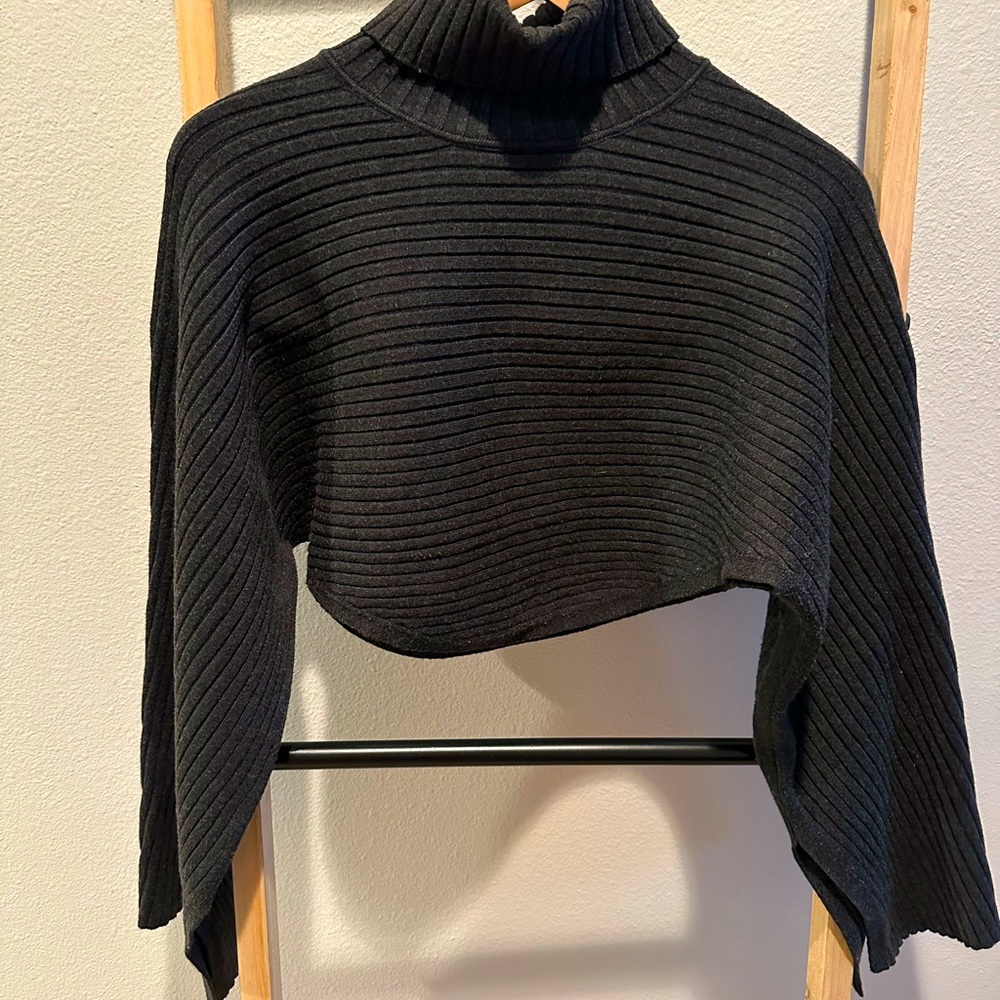 Cropped sweater. Free people